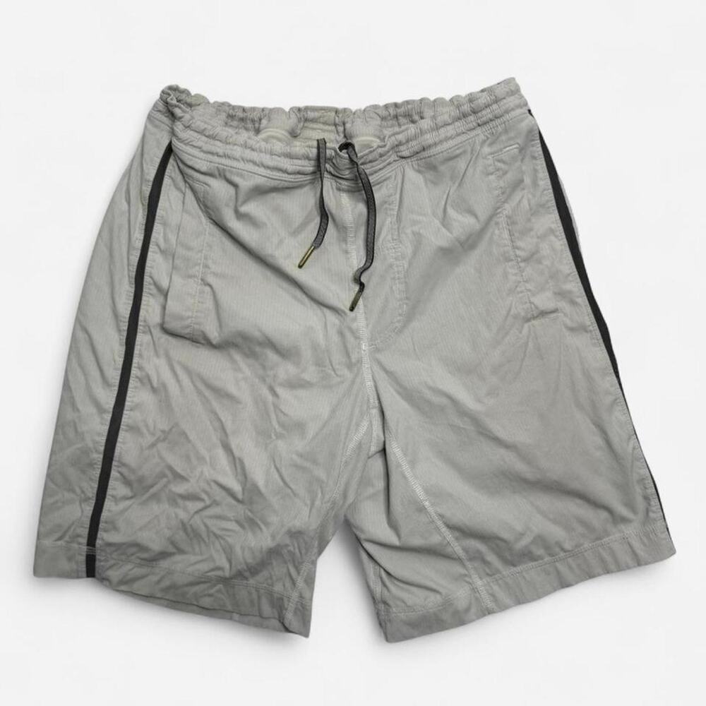 Lululemon Men’s Athletic Training Shorts Light Bone Reflective Medium Gym